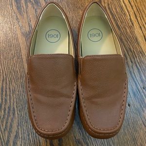 1901 boys leather loafers size 1.5 VGUC